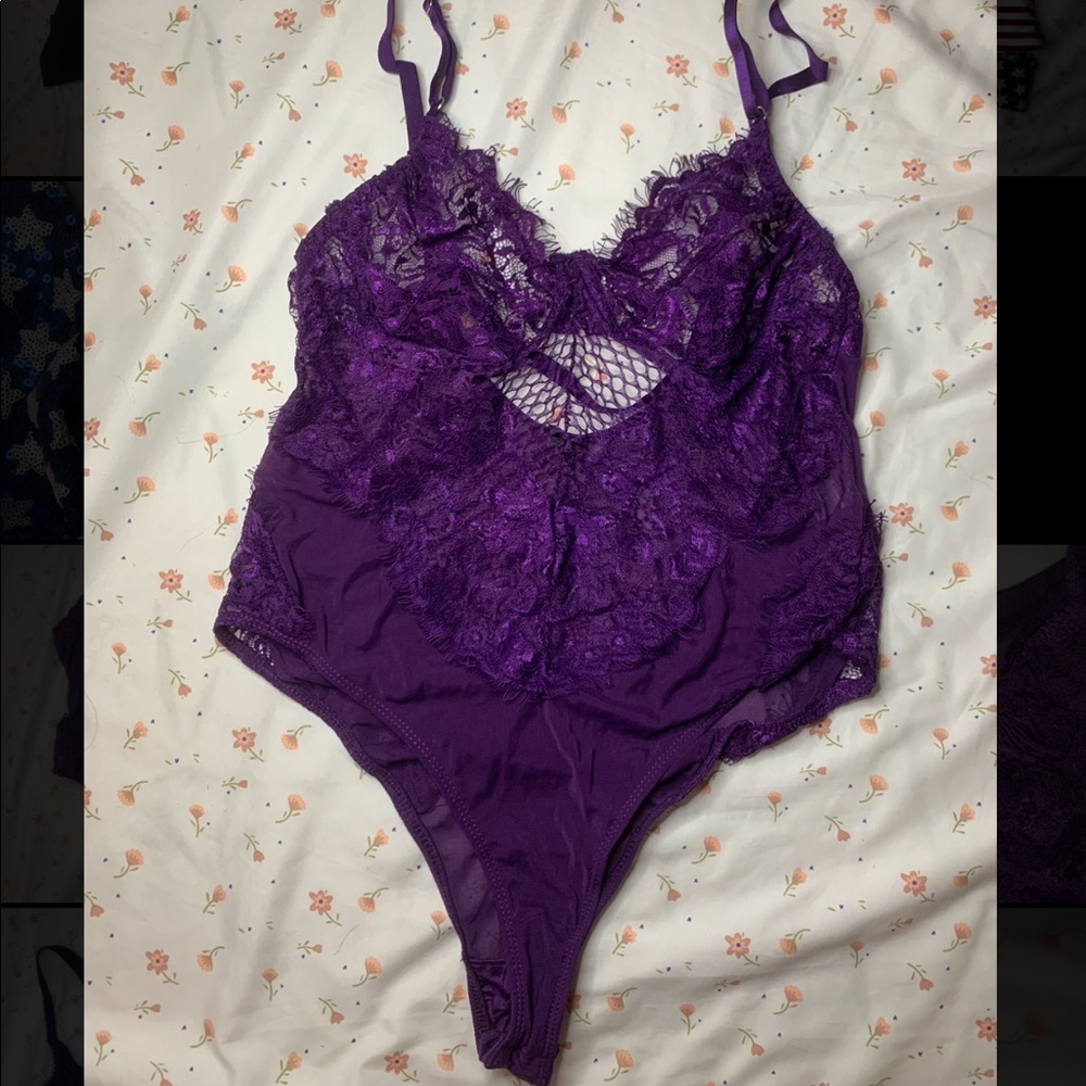 Fashion Nova Lace Bodysuit